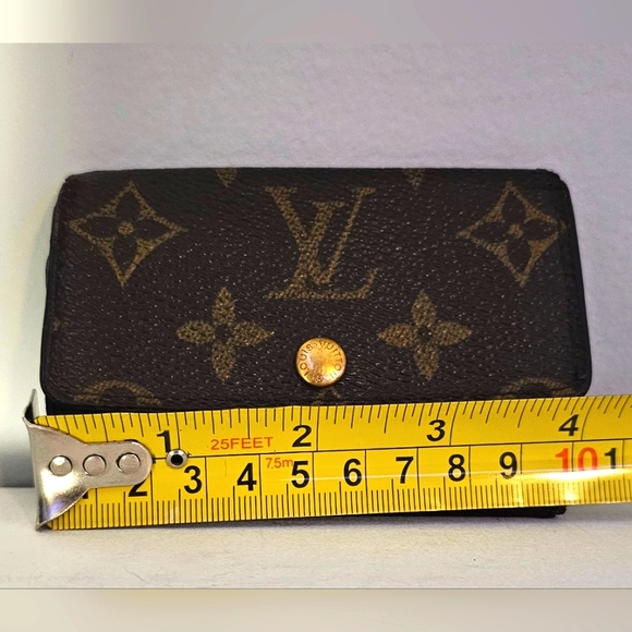 Louis Vuitton🤎| Monogram Canvas Wallet - Picture 2 of 7
